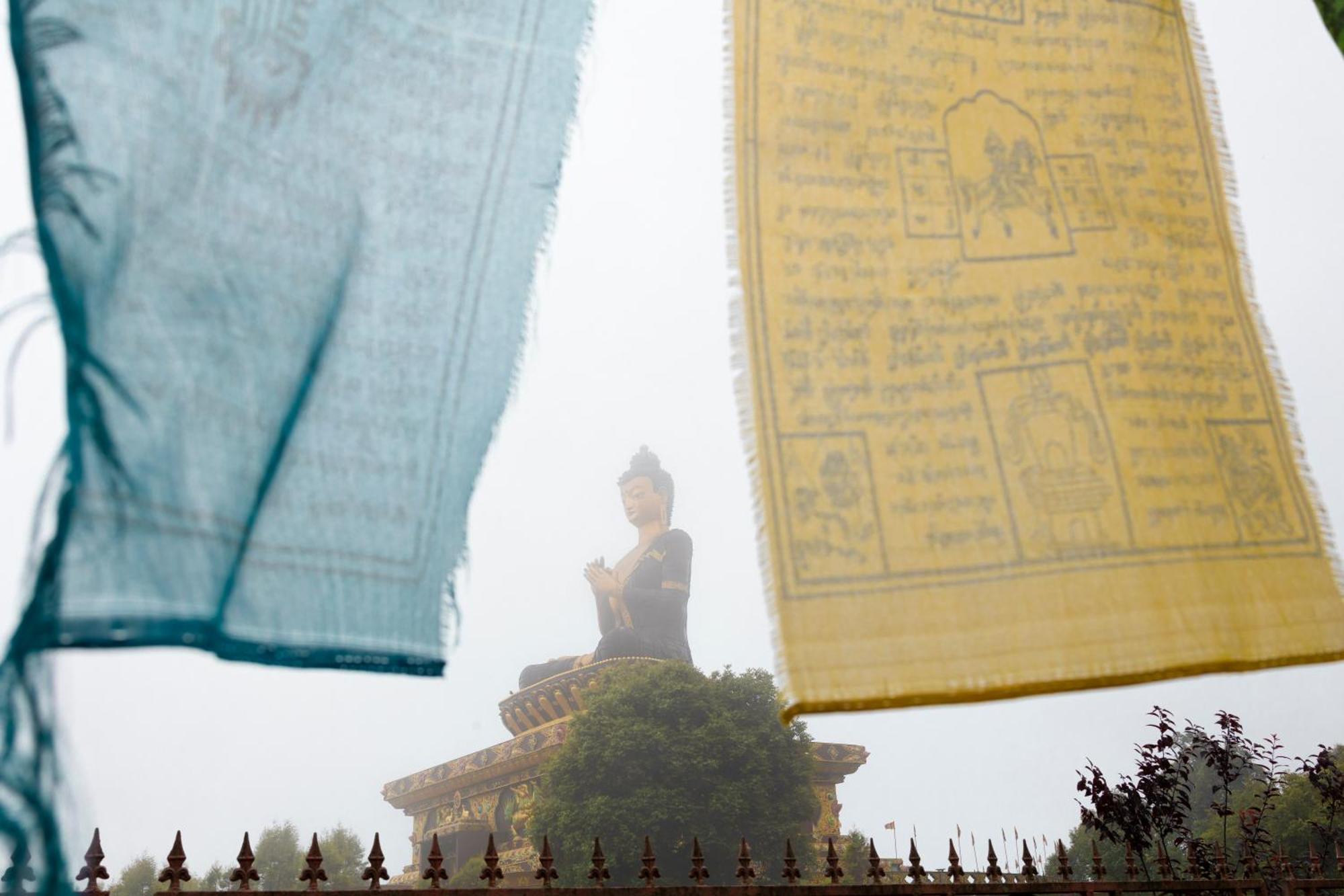 Buddha Retreat Ravangla Bagian luar foto