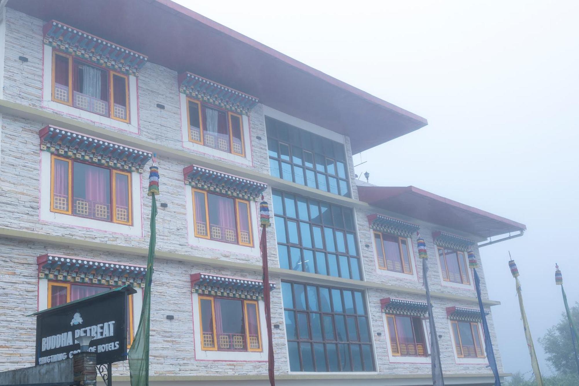 Buddha Retreat Ravangla Bagian luar foto